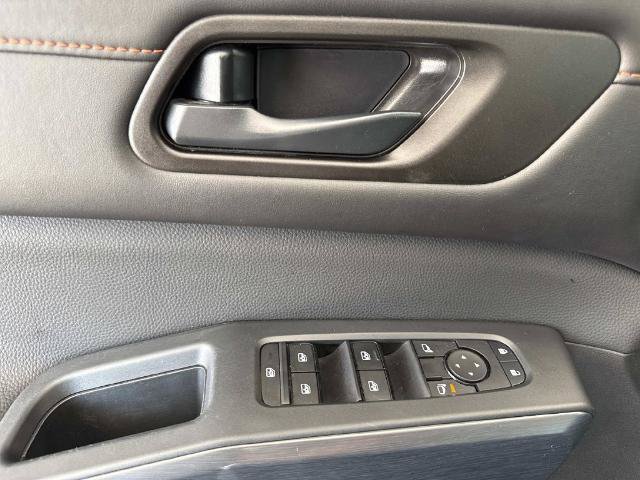 Used 2025 Nissan Pathfinder Rock Creek AWD/4WD image 24