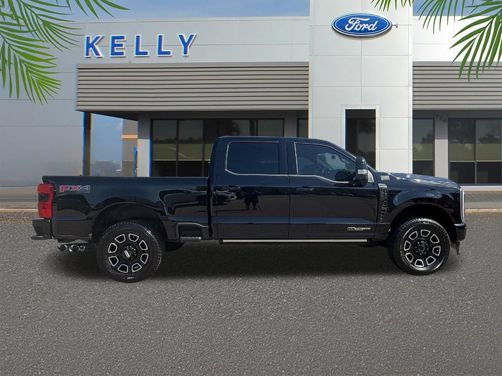 Certified 2025 Ford F250 Platinum w/ FX4 Off-Road Package AWD/4WD image 6