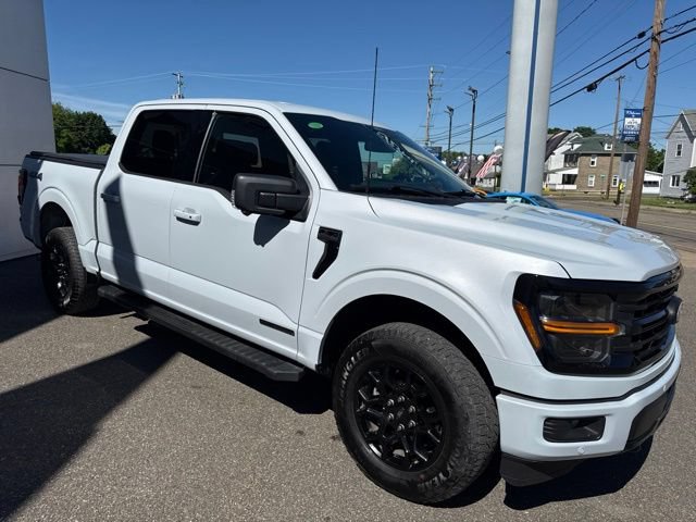 Certified 2025 Ford F150 XLT w/ Equipment Group 302A MID AWD/4WD image 4