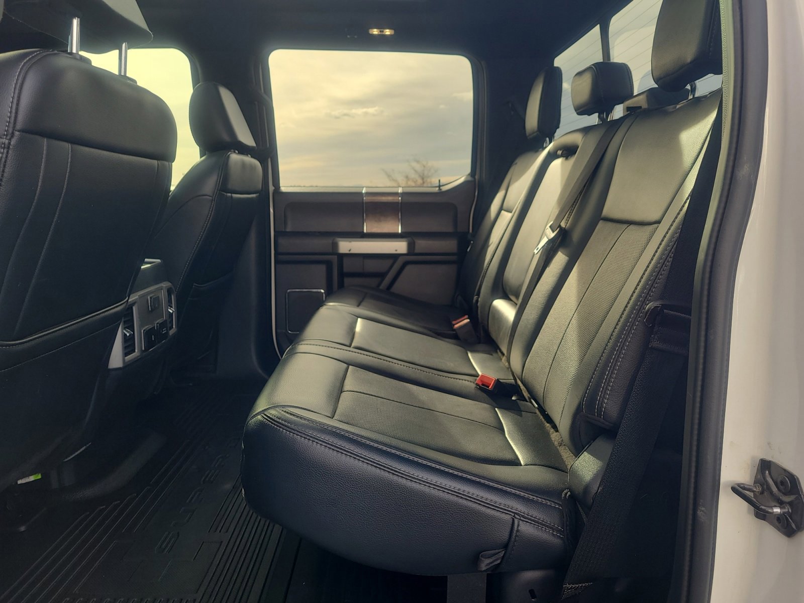 Certified 2022 Ford F350 Lariat image 17