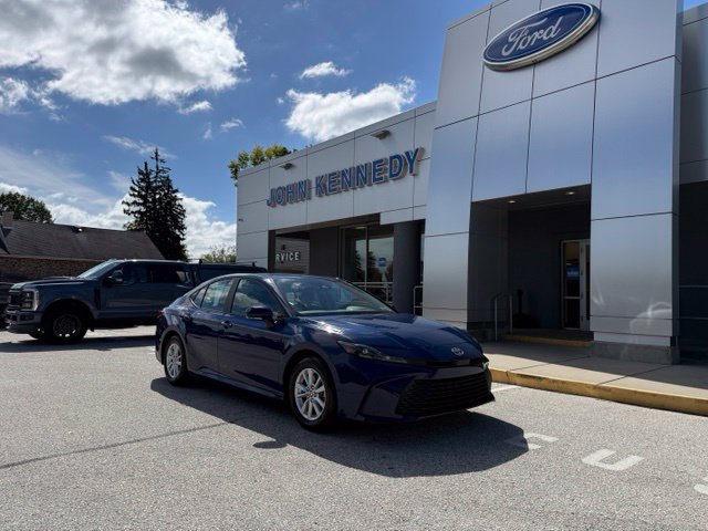 Used 2025 Toyota Camry LE FWD image 18