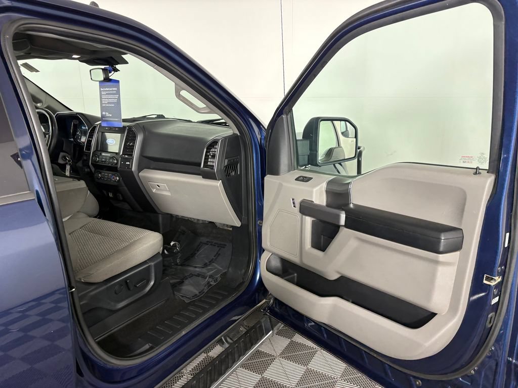 Certified 2019 Ford F150 XLT w/ Equipment Group 302A Luxury AWD/4WD image 32