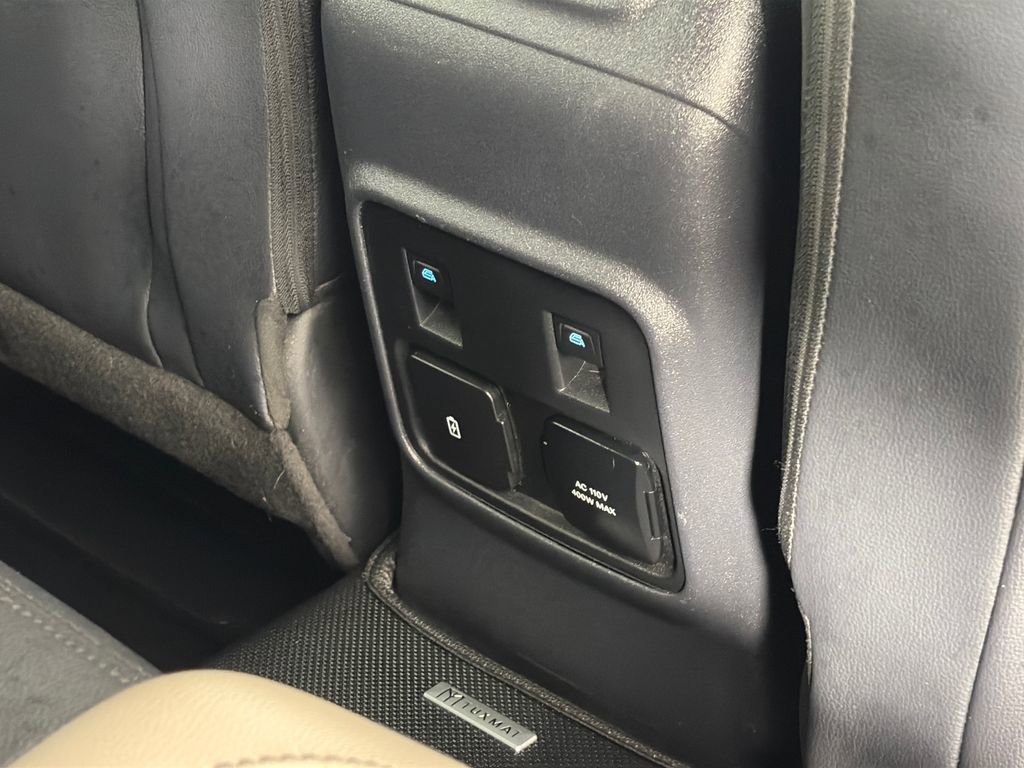 Certified 2023 Ford Bronco Wildtrak AWD/4WD image 32