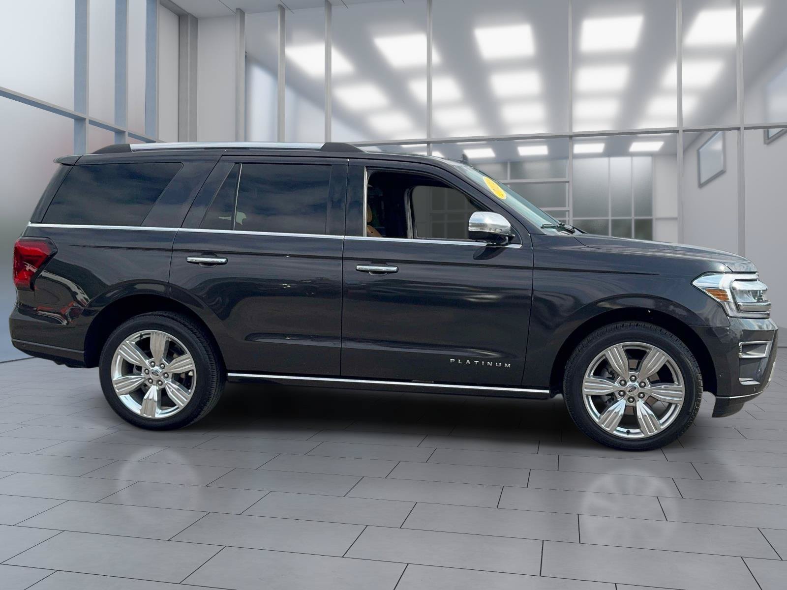 Certified 2024 Ford Expedition Platinum AWD/4WD image 3