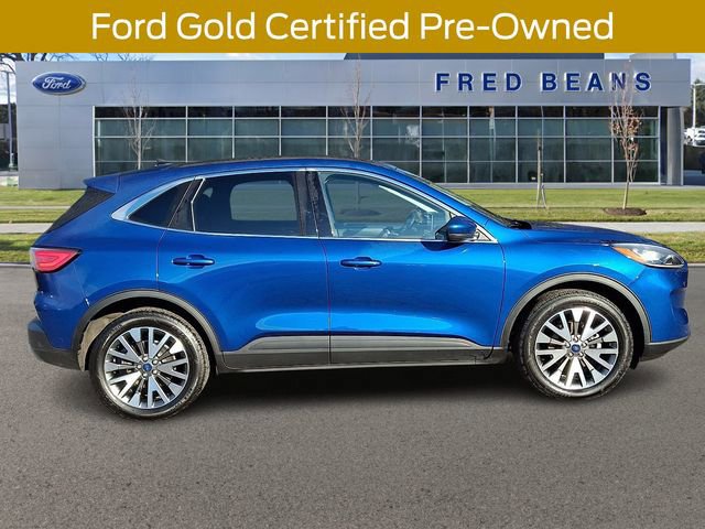 Certified 2022 Ford Escape Titanium image 5