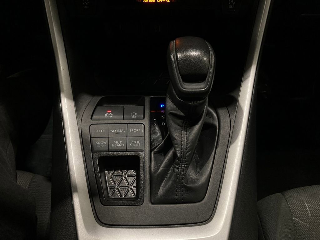 Used 2023 Toyota RAV4 XLE image 25