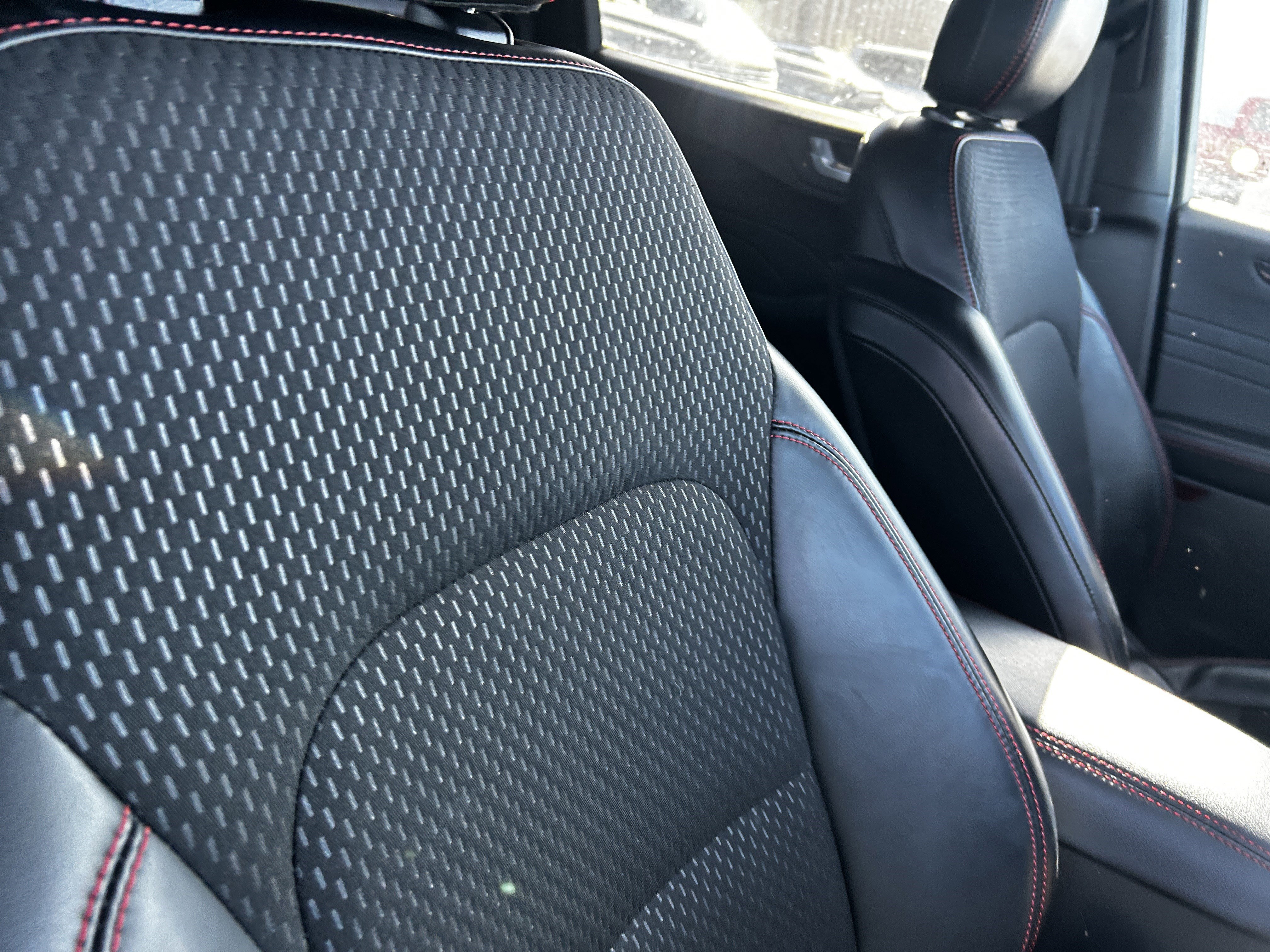 Certified 2025 Ford Escape ST-Line Select image 14