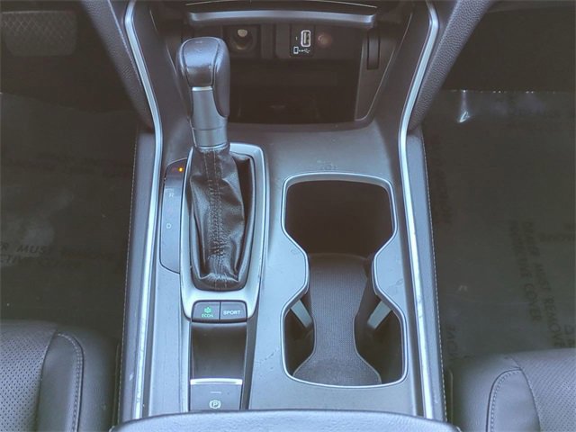 Used 2018 Honda Accord Touring image 18