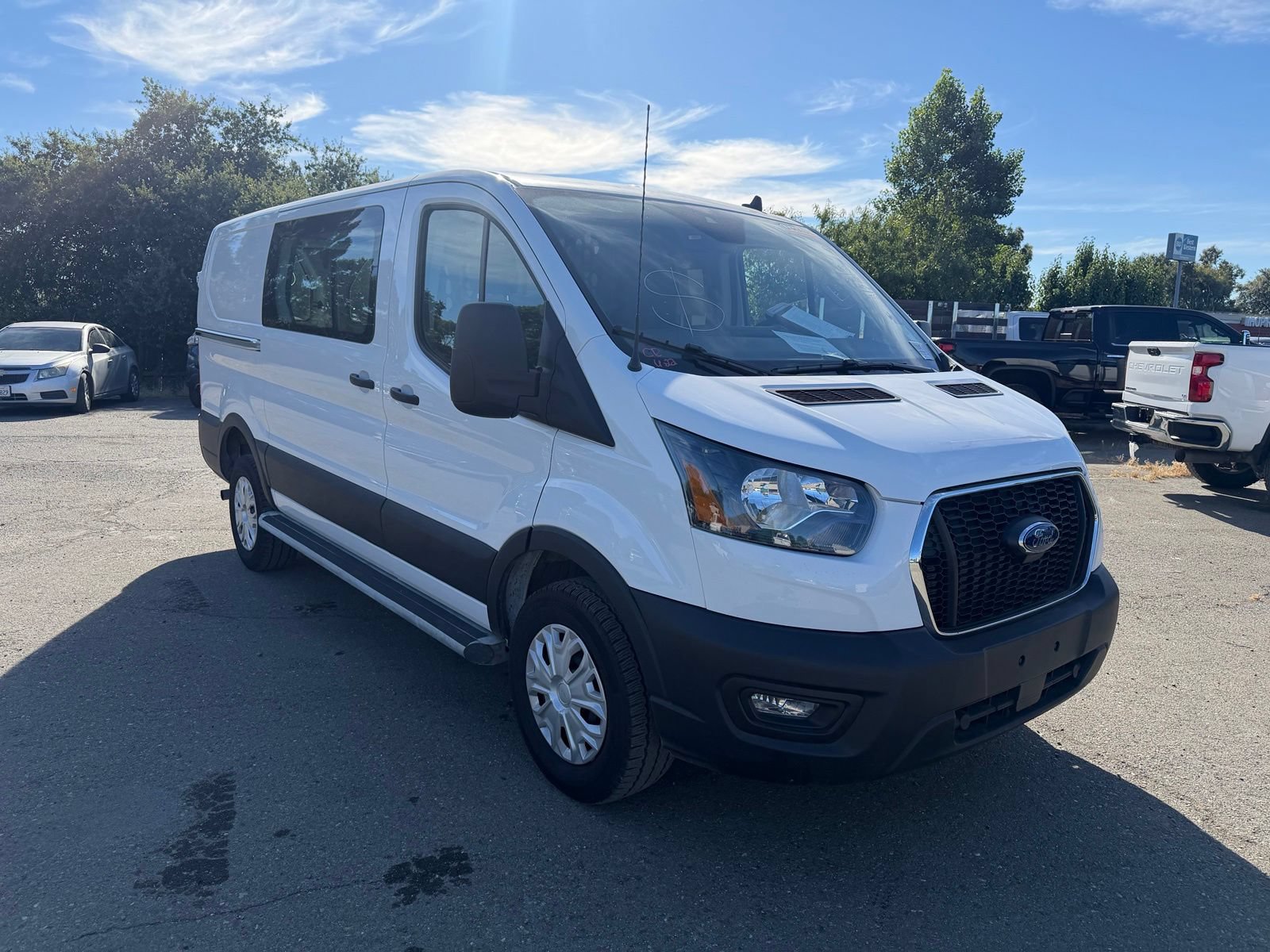 Certified 2025 Ford Transit 250 Low Roof w/ Exterior Upgrade Package RWD image 7
