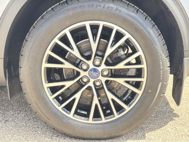 Certified 2022 Ford Escape Titanium FWD image 14