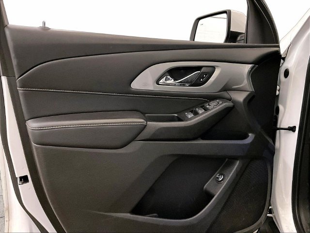 Used 2021 Chevrolet Traverse LT FWD image 22