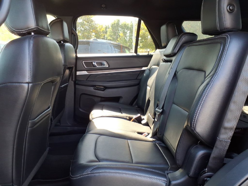 Certified 2017 Ford Explorer Limited w/ Equipment Group 301A AWD/4WD image 9