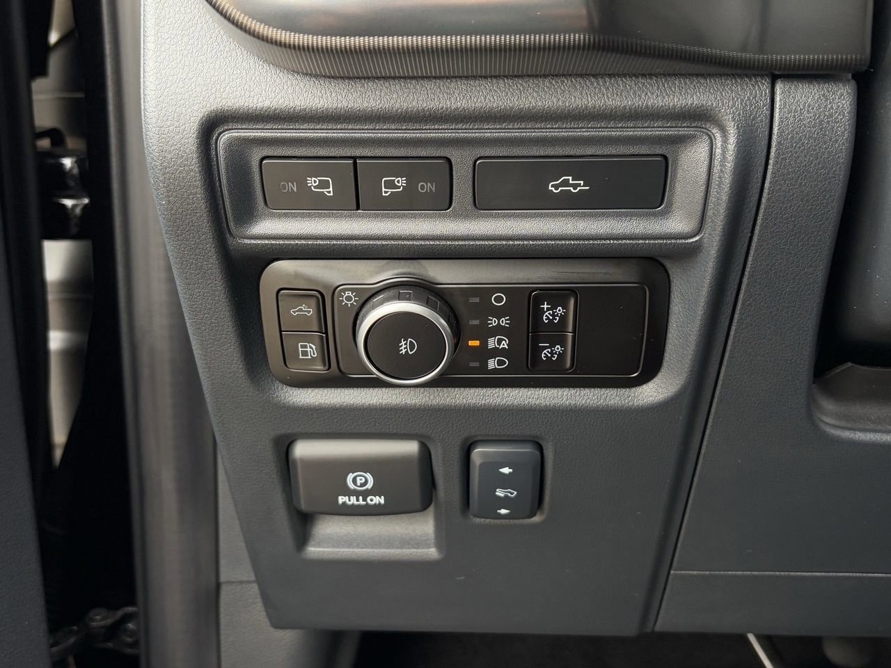 Certified 2024 Ford F150 Lariat w/ Bed Utility Package image 25