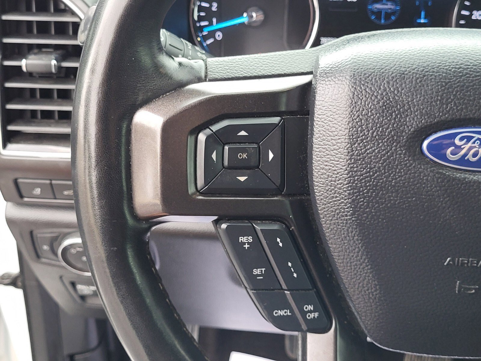 Certified 2021 Ford Expedition Limited image 26