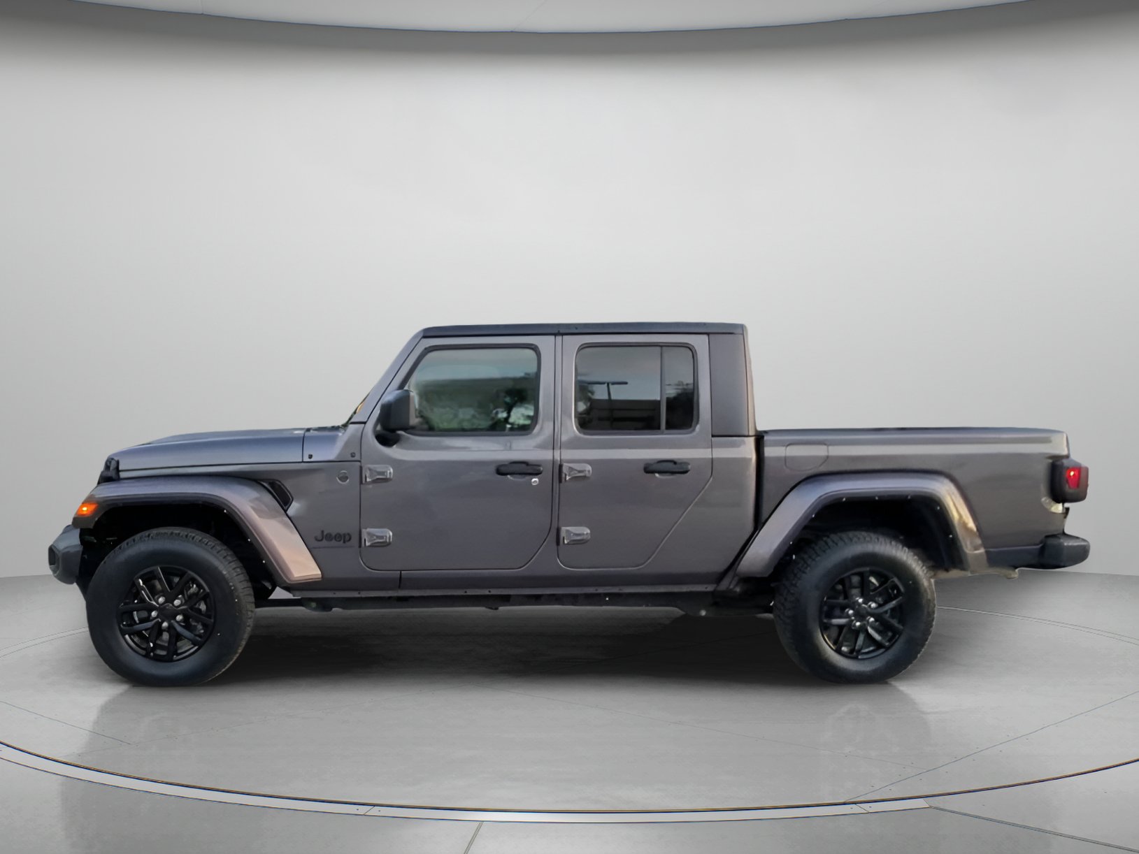 Used 2022 Jeep Gladiator Sport AWD/4WD image 16