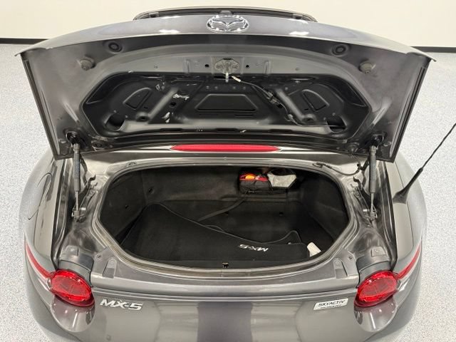 Used 2018 MAZDA MX-5 Miata Grand Touring RWD image 39