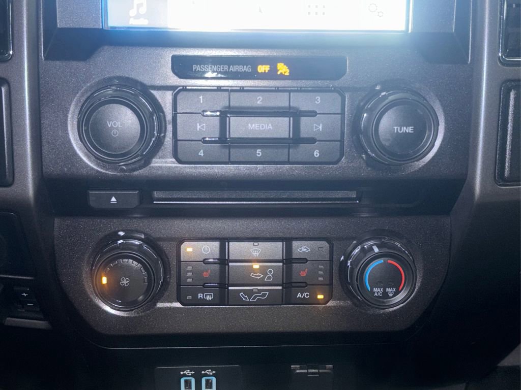 Certified 2018 Ford F150 XLT w/ Equipment Group 302A Luxury image 32