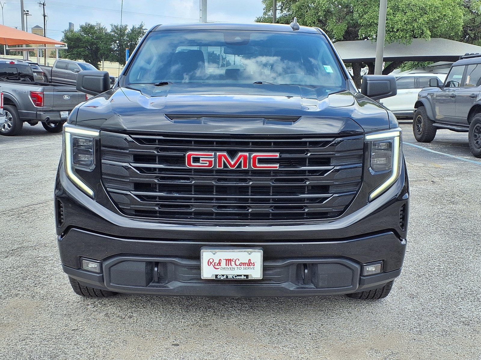 Used 2023 GMC Sierra 1500 Elevation RWD image 5