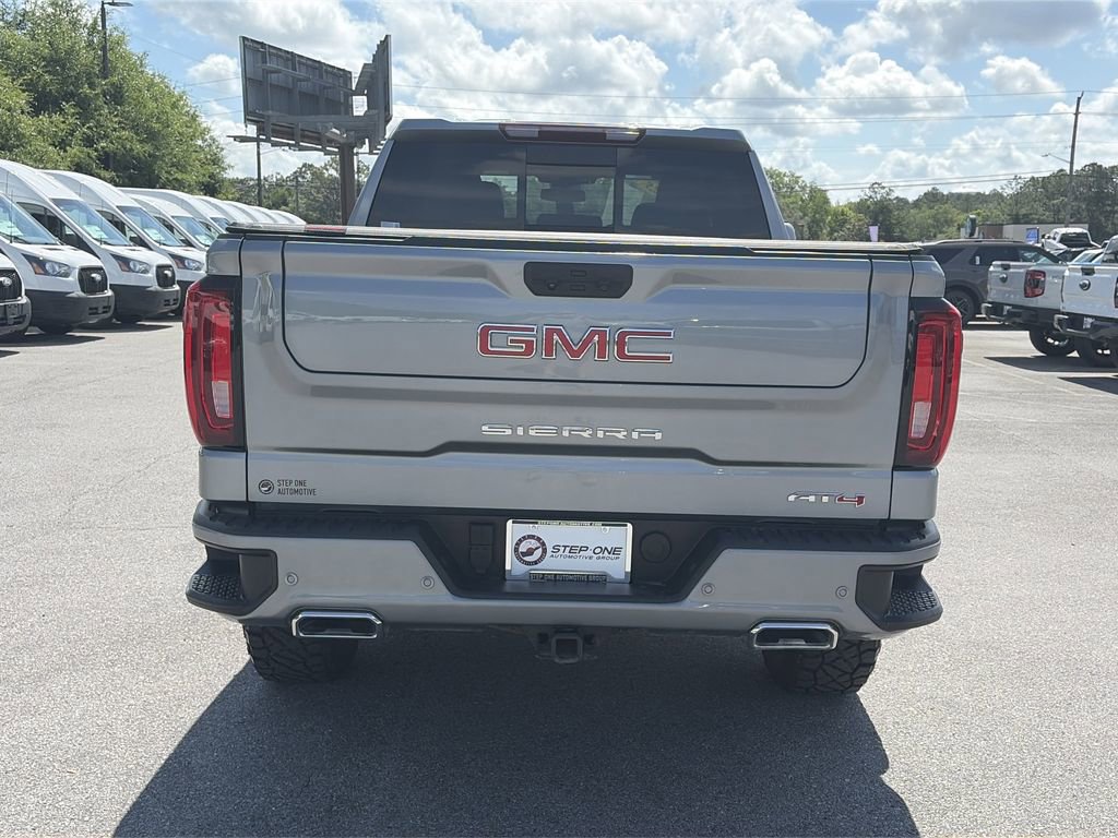 Used 2025 GMC Sierra 1500 AT4 w/ AT4 Premium Package AWD/4WD image 6
