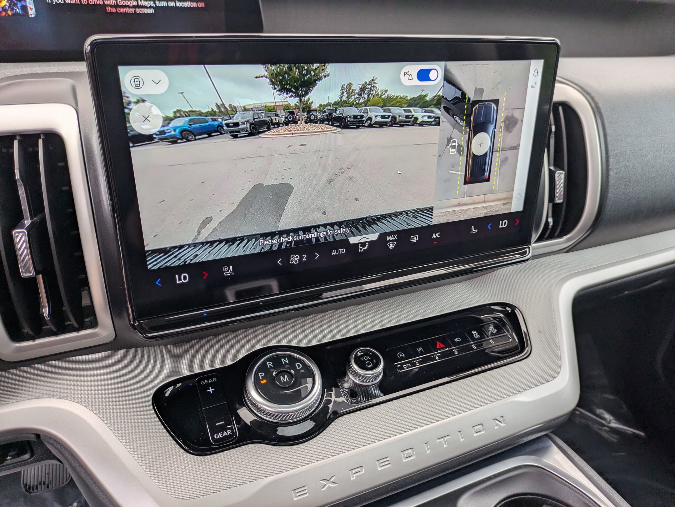 Certified 2025 Ford Expedition Active AWD/4WD image 24