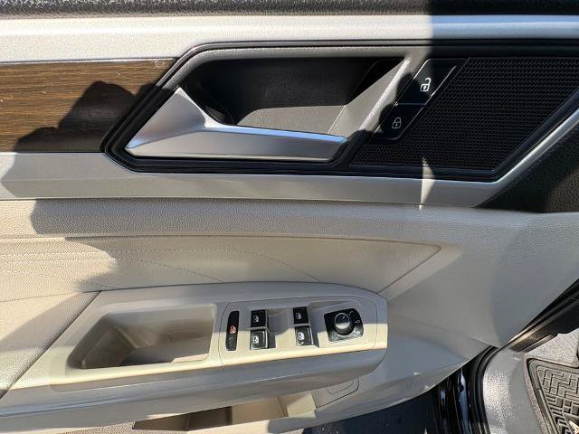 Used 2022 Volkswagen Atlas SE AWD/4WD image 17