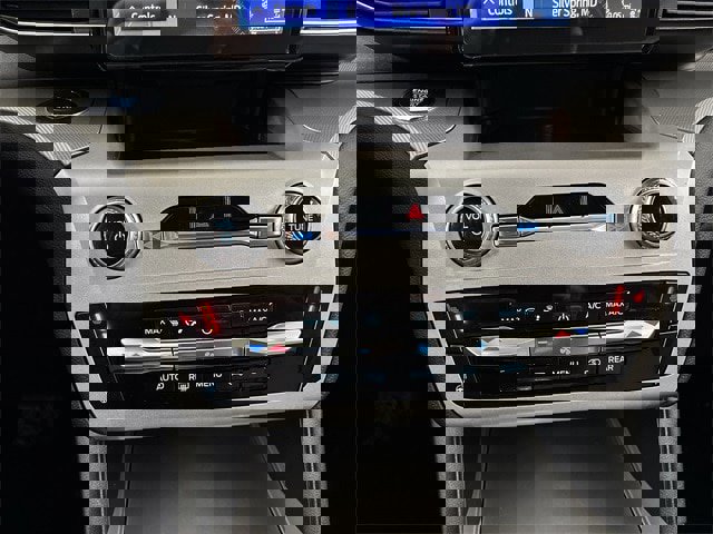 Certified 2022 Ford Explorer XLT w/ Equipment Group 202A image 11