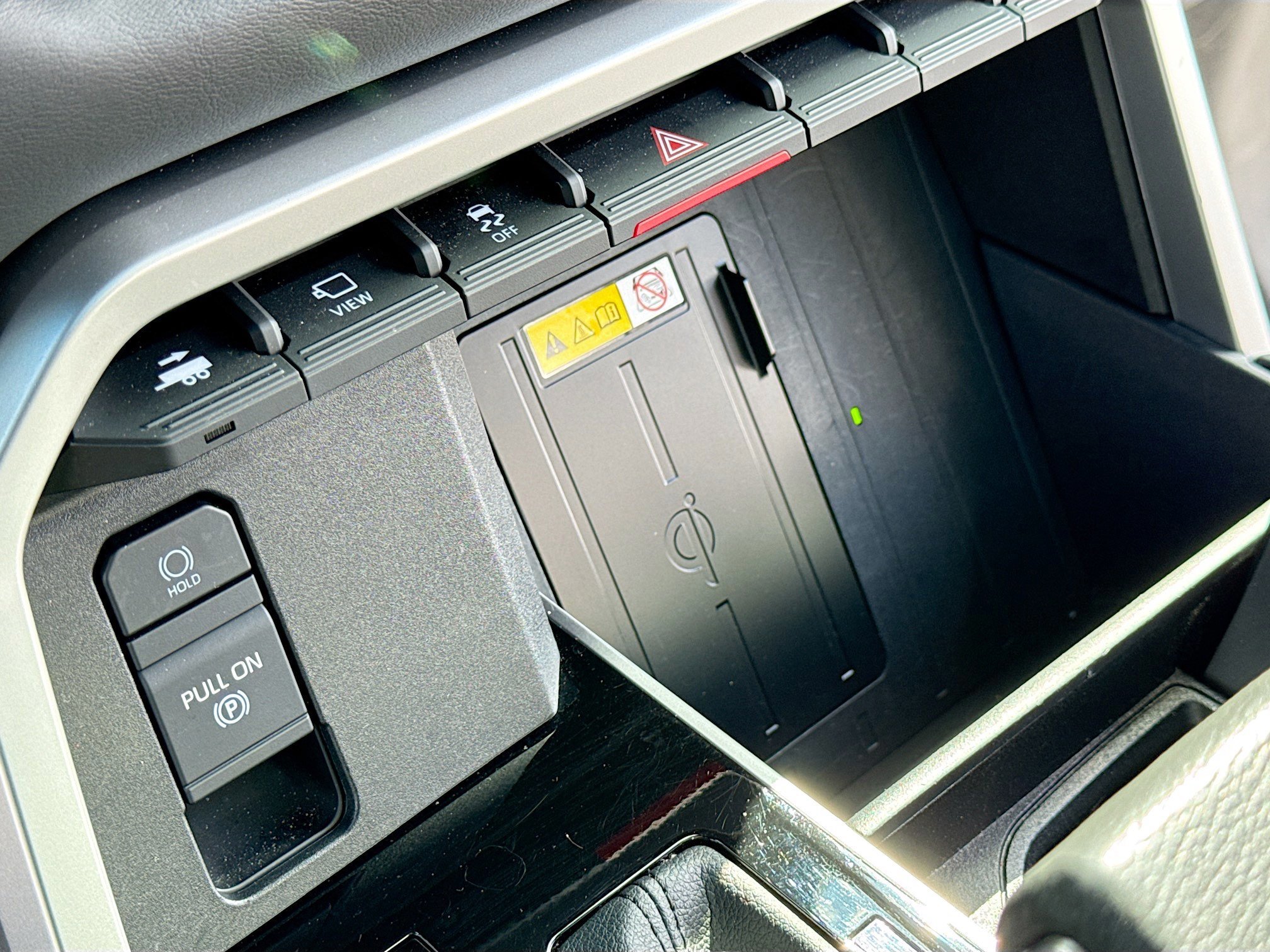 Used 2023 Toyota Sequoia Platinum AWD/4WD image 14