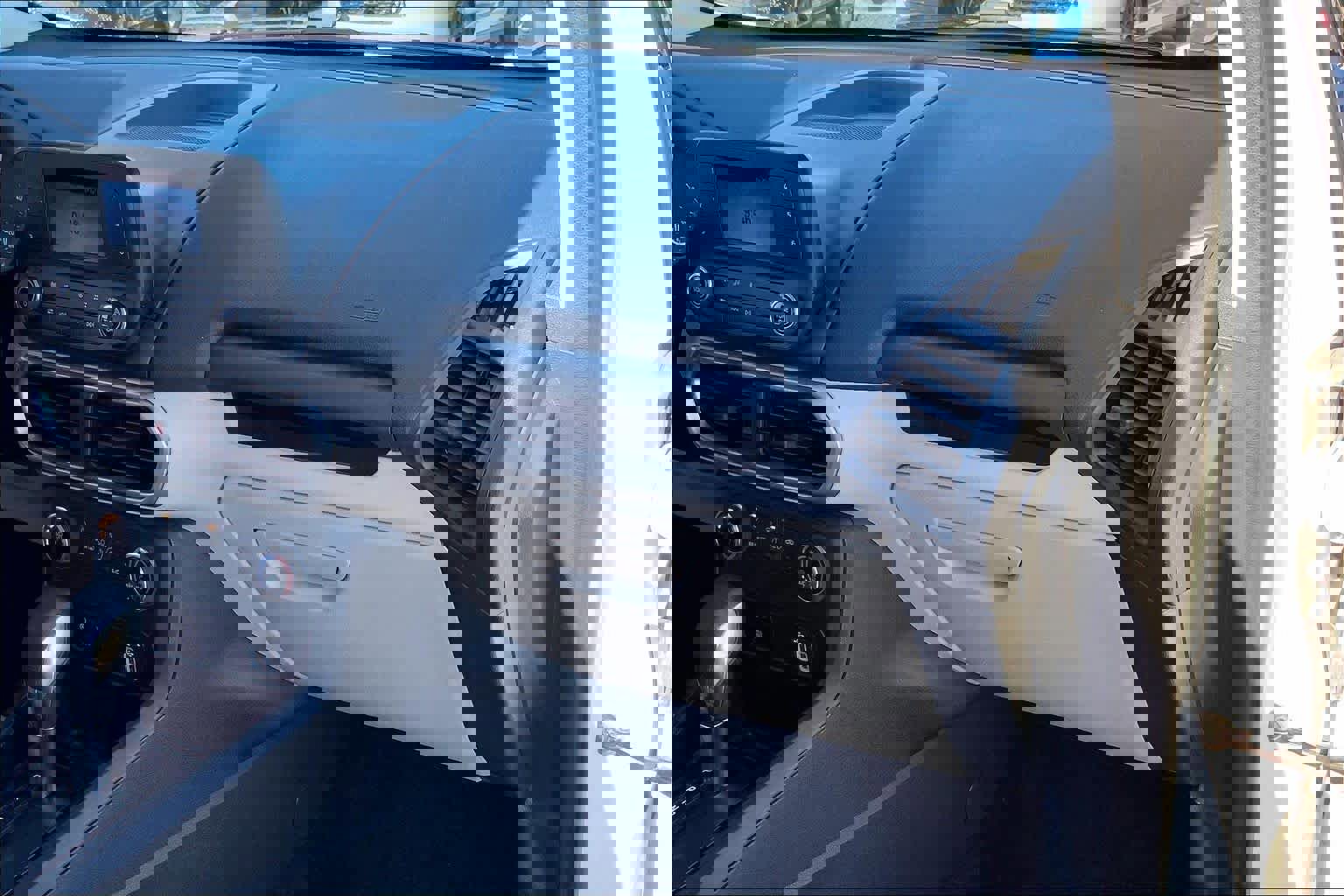 Certified 2018 Ford EcoSport S image 18