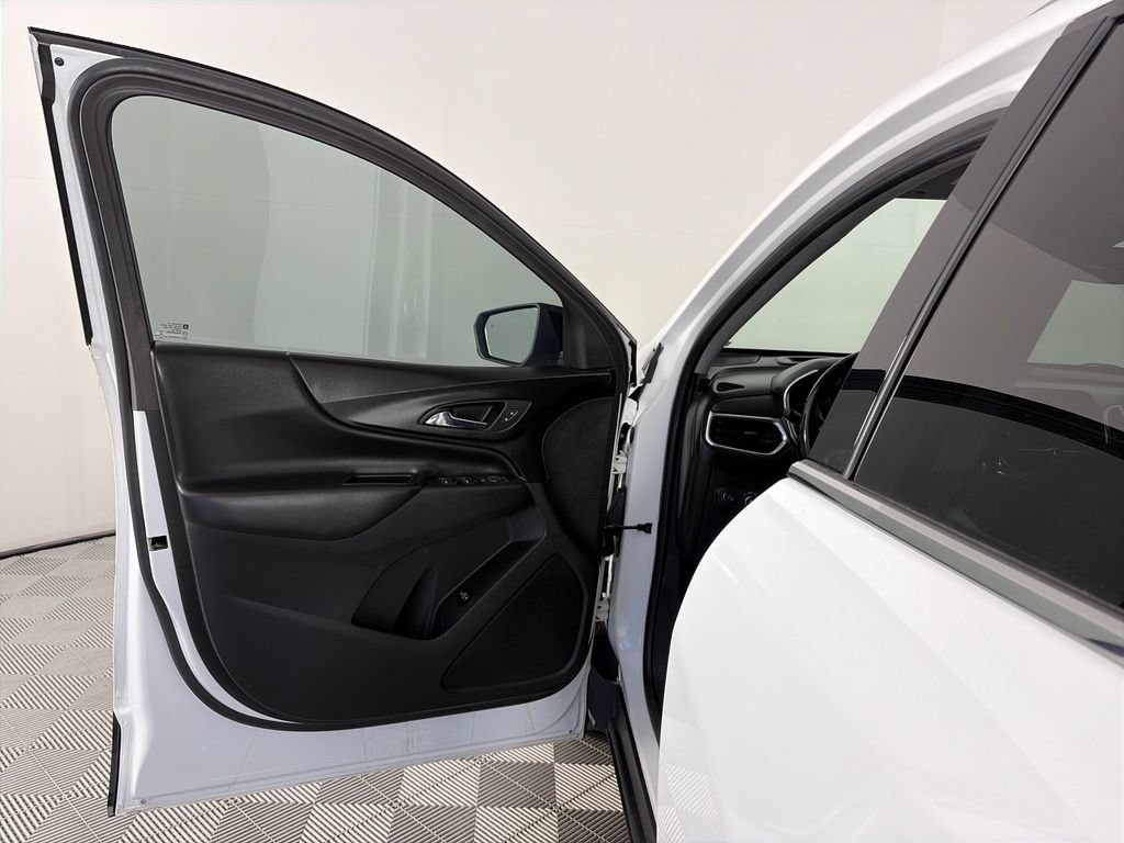 Used 2020 Chevrolet Equinox LT FWD image 10