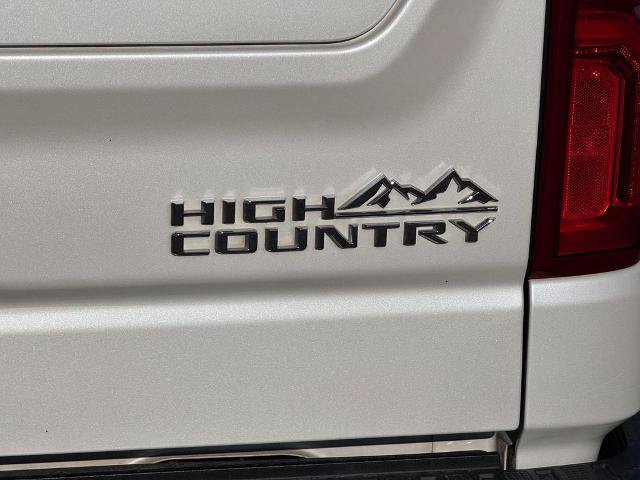 Used 2024 Chevrolet Silverado 1500 High Country w/ High Country Premium Package AWD/4WD image 8
