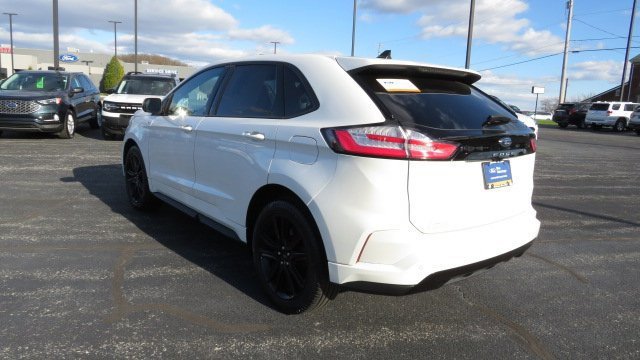 Certified 2022 Ford Edge ST-Line image 3