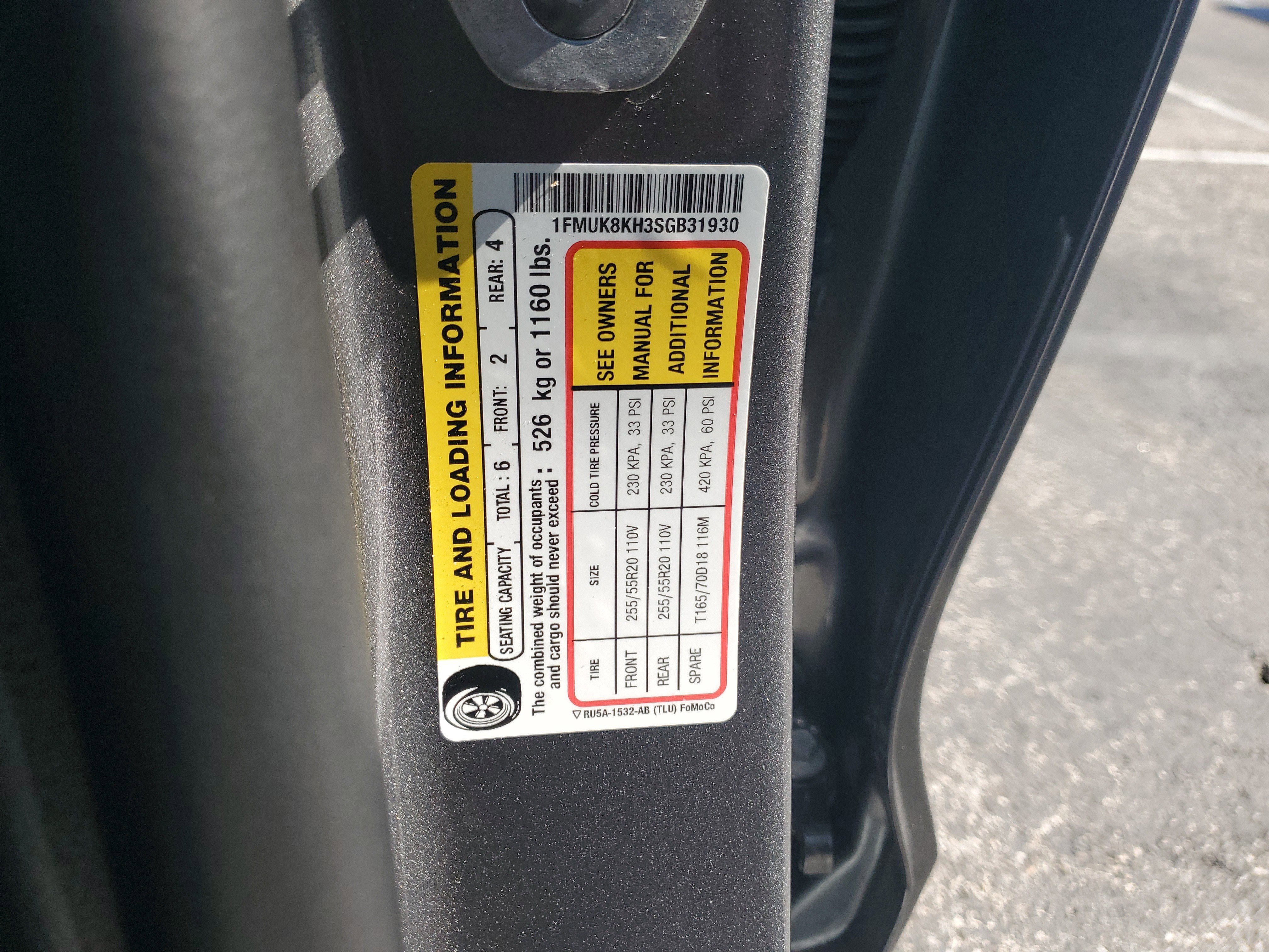 Certified 2025 Ford Explorer ST-Line image 32