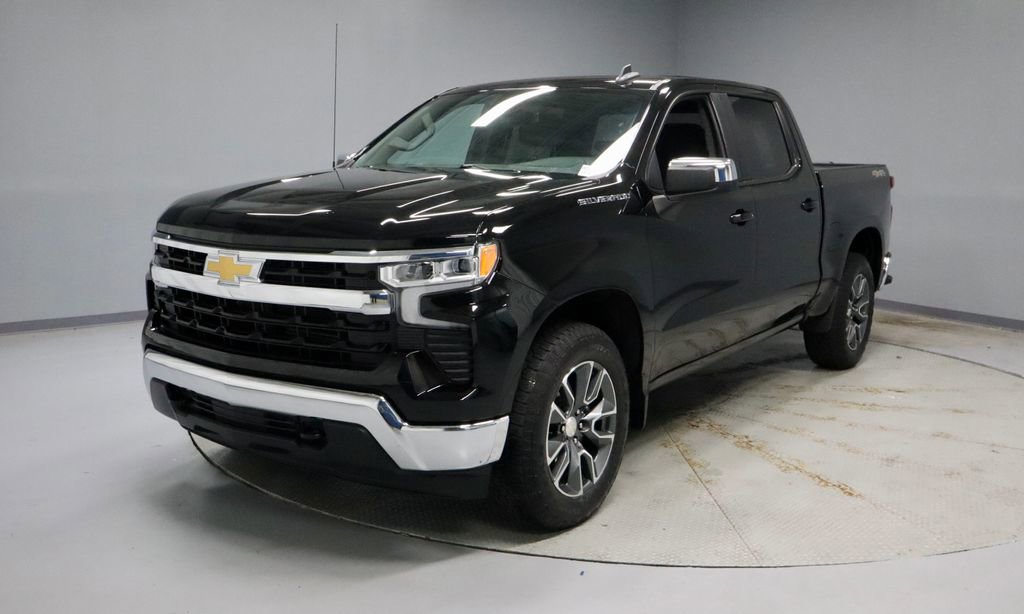 Used 2023 Chevrolet Silverado 1500 LT AWD/4WD image 7