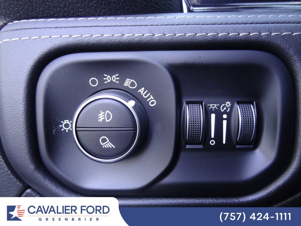 Used 2025 RAM 1500 Limited w/ Trailer Tow Group AWD/4WD image 21