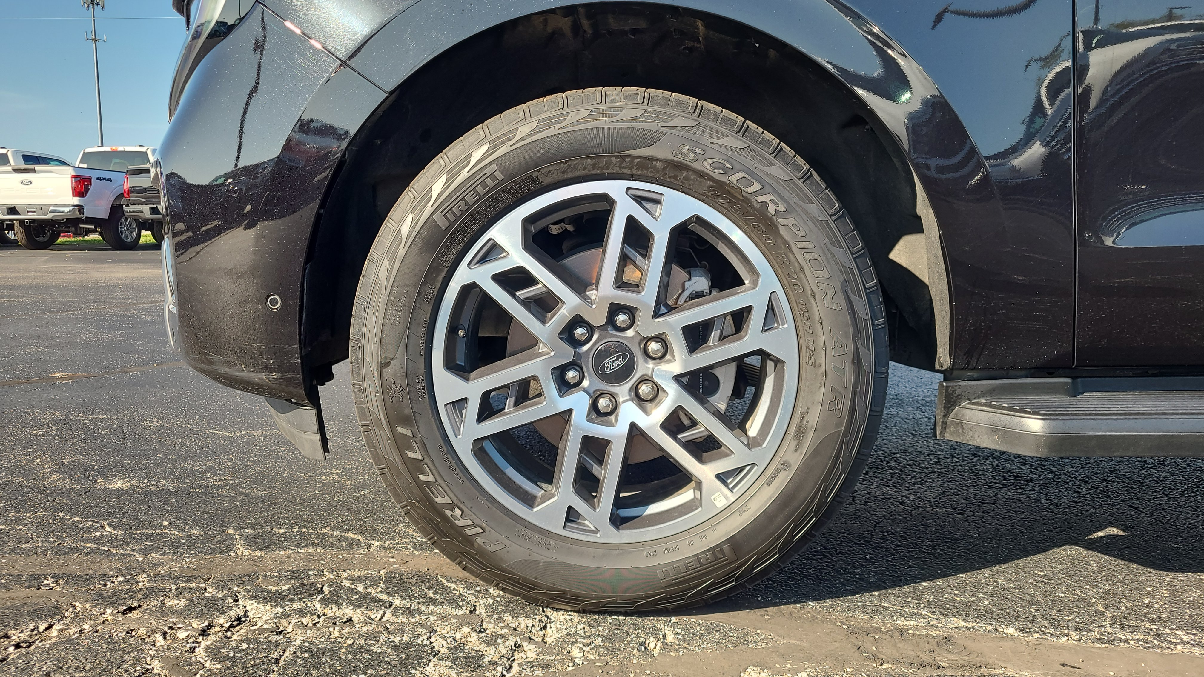 Certified 2025 Ford Expedition Active AWD/4WD image 10