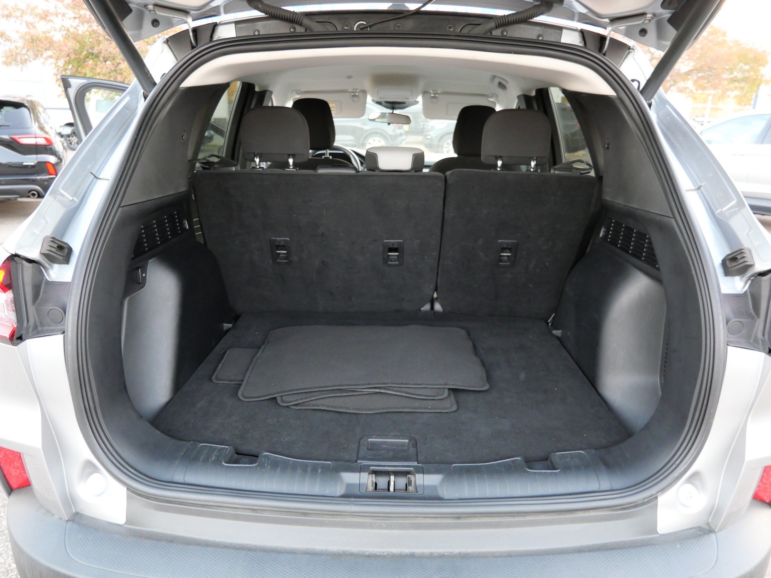 Certified 2018 Ford Escape S FWD image 18