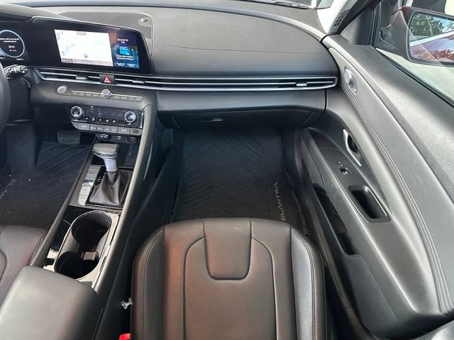 Used 2023 Hyundai Elantra Limited FWD image 13