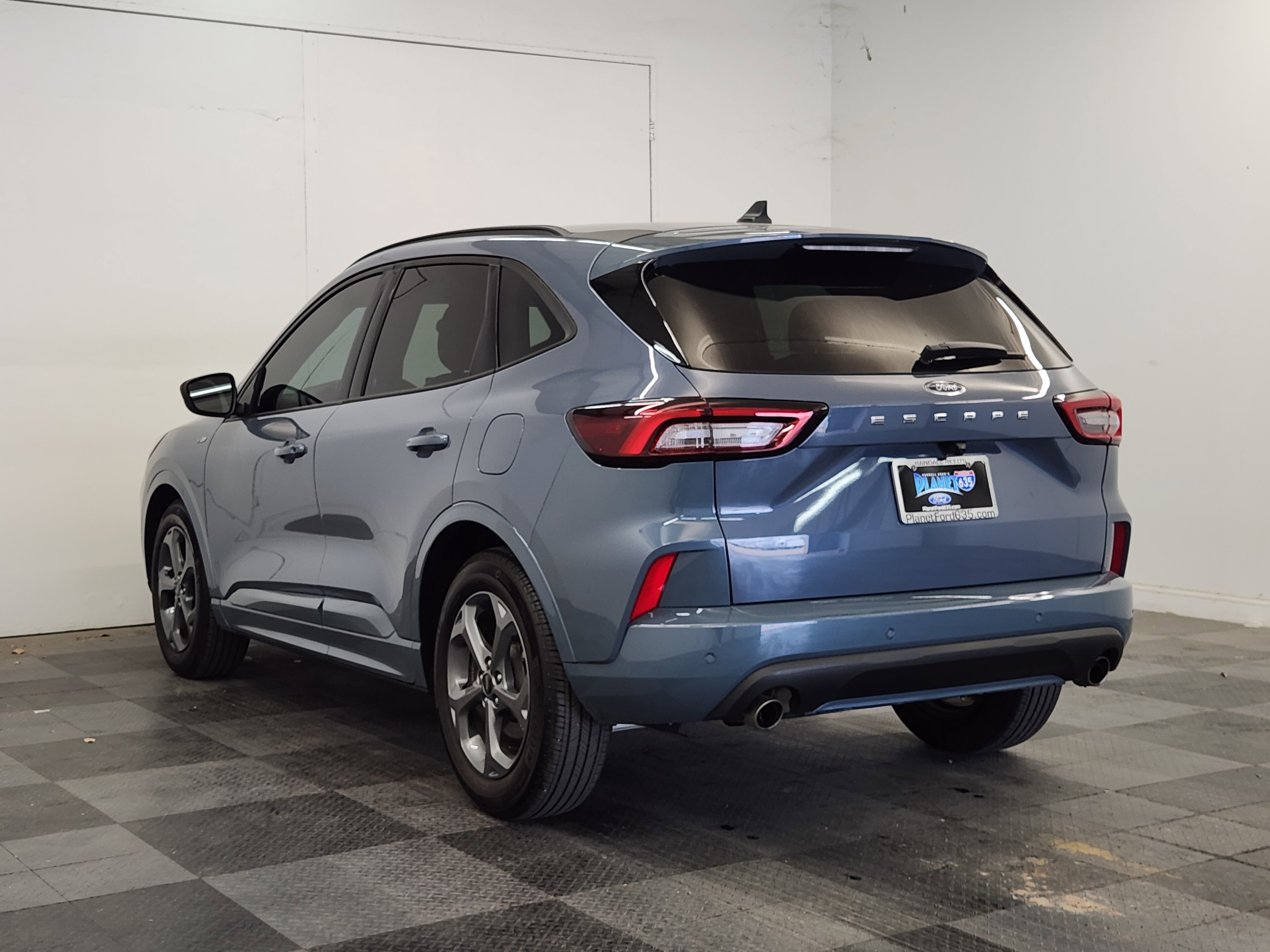 Certified 2023 Ford Escape ST-Line w/ Tech Pack #1 image 5