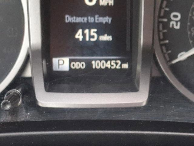 Used 2018 Toyota Tacoma SR5 image 19