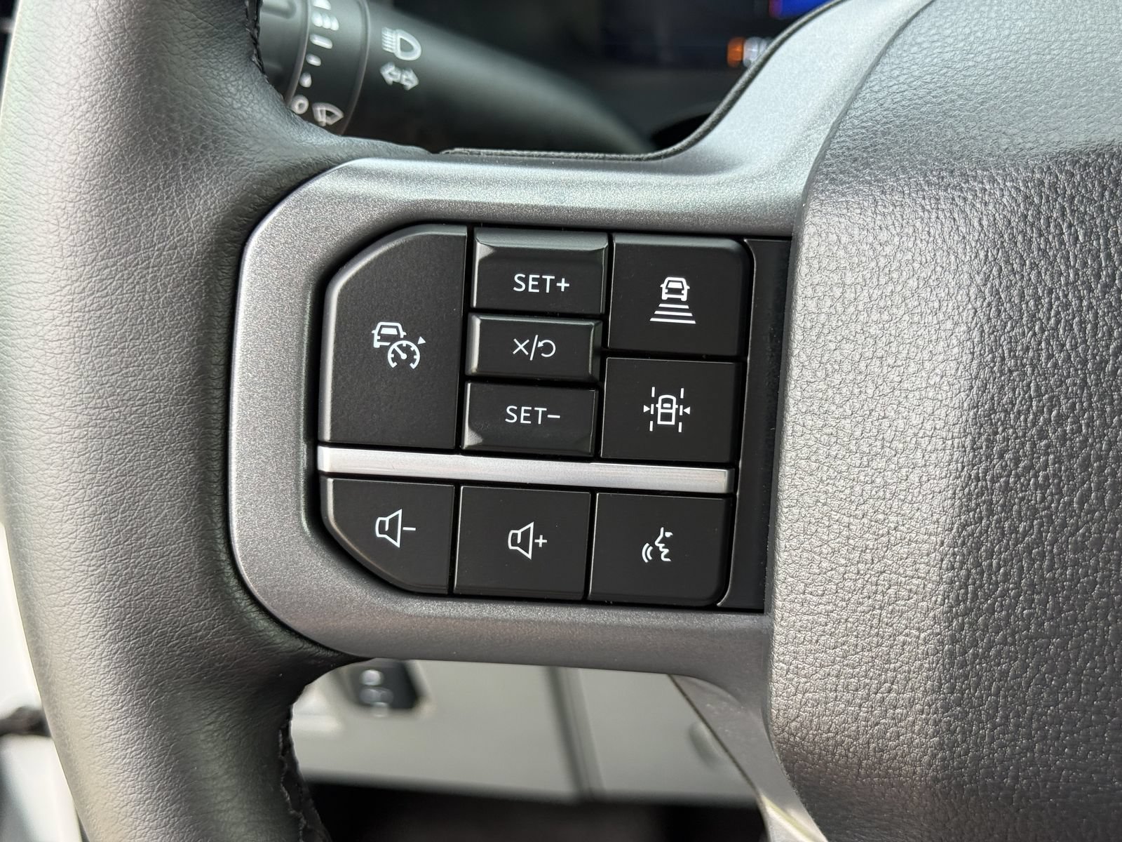 Certified 2025 Ford F150 Lightning Flash AWD/4WD image 31