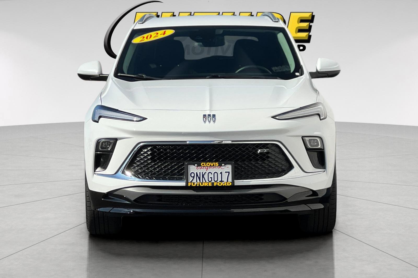 Used 2024 Buick Encore GX Sport Touring image 8