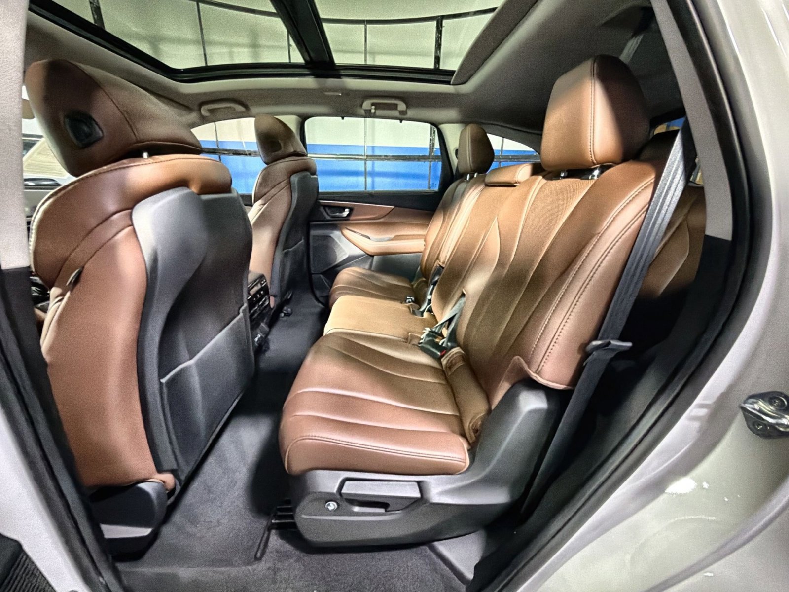 Used 2023 Acura MDX SH-AWD w/ Technology Package image 36