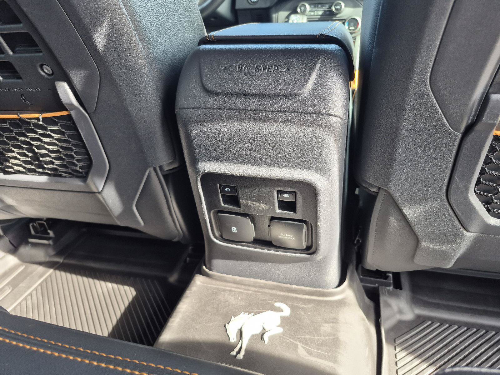 Certified 2024 Ford Bronco Badlands AWD/4WD image 12