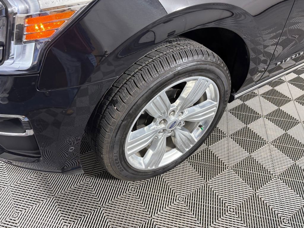 Certified 2024 Ford Expedition Max Platinum image 11