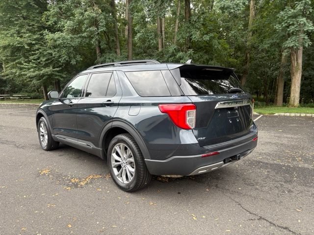 Certified 2023 Ford Explorer XLT w/ Equipment Group 202A AWD/4WD image 4