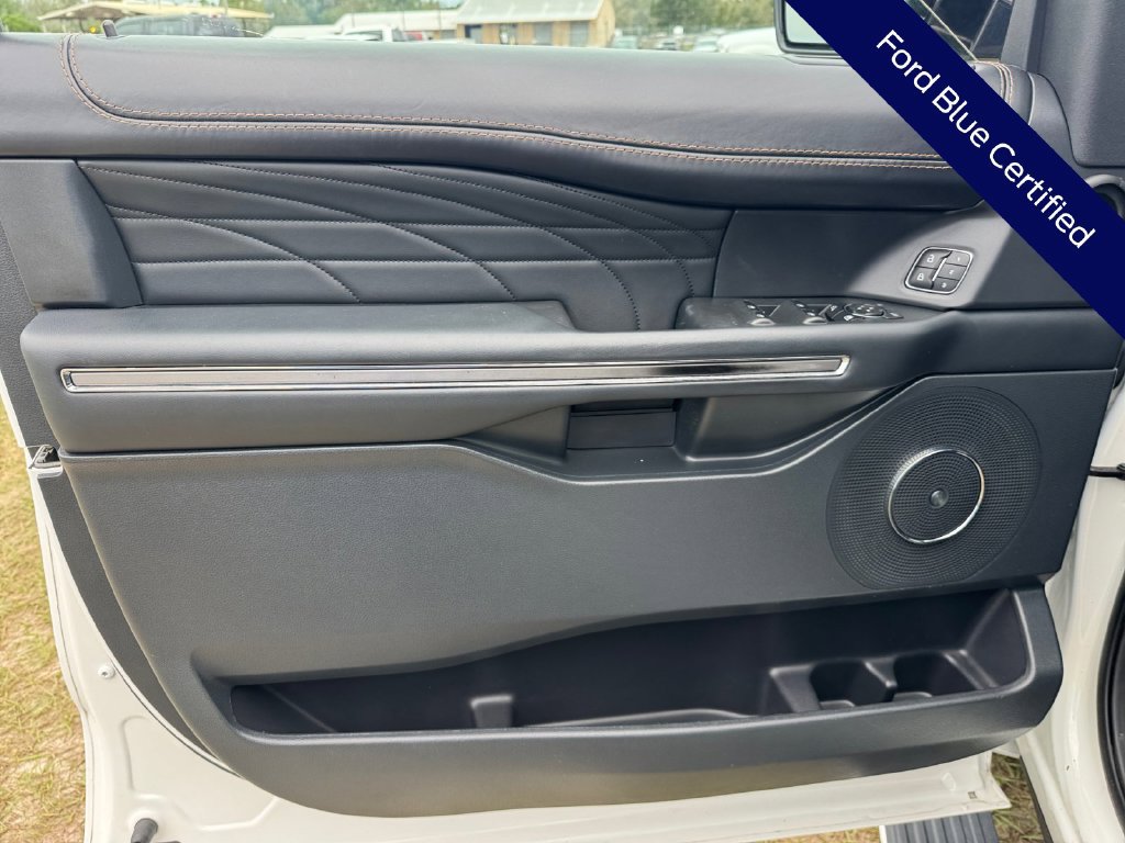 Certified 2022 Ford Expedition Platinum AWD/4WD image 35