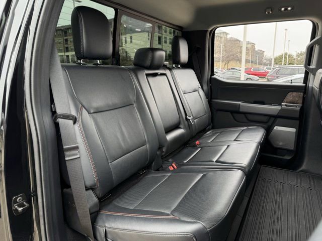 Certified 2024 Ford F250 Lariat w/ Black Appearance Package image 33
