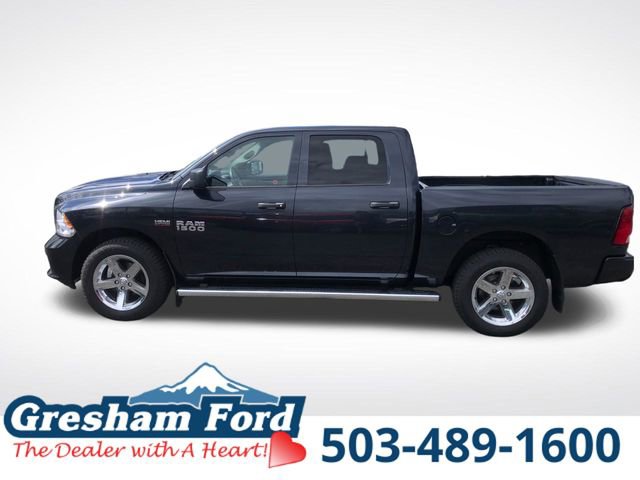 Used 2017 RAM 1500 Express AWD/4WD image 3