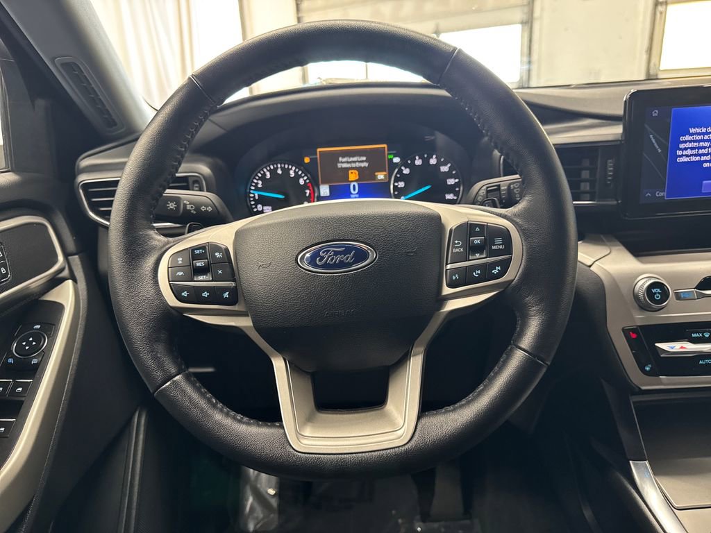 Certified 2021 Ford Explorer XLT w/ Equipment Group 202A AWD/4WD image 15