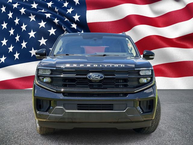 Certified 2025 Ford Expedition Active AWD/4WD image 5